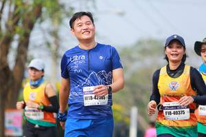 BIB: 42195, 42385, 12199, 40375
                            <button type="button" onclick="openModal(9891172)" class="btn btn-primary btn-sm float-right btn-popup" data-toggle="modal" data-target=".modal-high-quality">
                        <i class="fas fa-shopping-cart"></i> Add to Cart
                    </button>
                                            <button type="button" onclick="isThisMe(9891172, true)" class="btn btn-success btn-sm float-right btn-popup btn-isme hidden" data-toggle="tooltip" data-placement="bottom" title="นี่คือรูปของคุณใช่ไหม คลิกที่นี่เพื่อเอาเข้าอัลบั้ม">
                        <i class="fas fa-plus"></i> Add to album
                    </button>
                    <button type="button" onclick="isThisMe(9891172, false)" class="btn btn-warning btn-sm float-right btn-popup btn-isnotme hidden">
                        <i class="fas fa-ban"></i> Remove from album
                    </button>